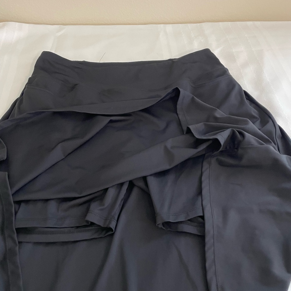 Beroy Black Golf Skirt - Picture 3 of 6